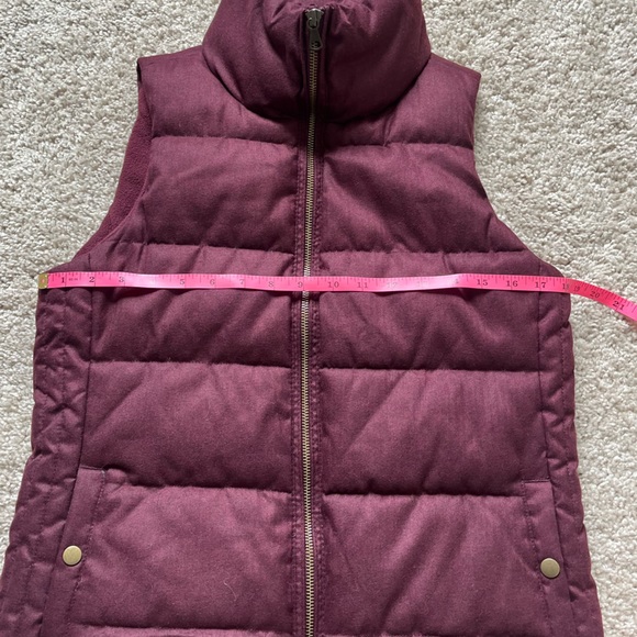 Old Navy Puffer Vest Full Zip Fleece Women’s Lined Pockets Burgundy XS - Picture 4 of 6